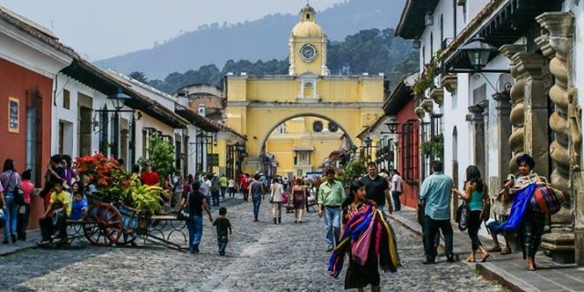 Barwna mozaika krajów Ameryki Środkowej